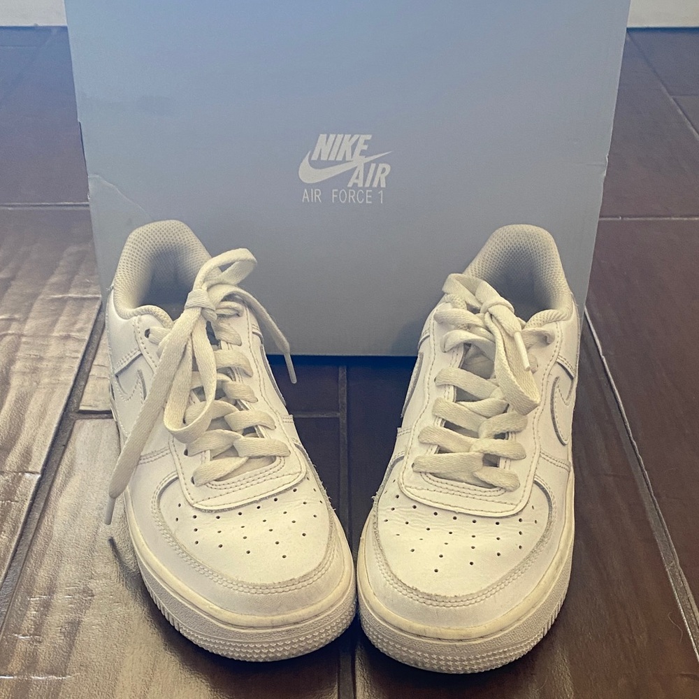 Nike Kids Air Force 1 White Sneakers